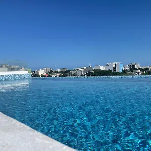 Hotel Winday A 4 Calles De La 5A Avenida מלון